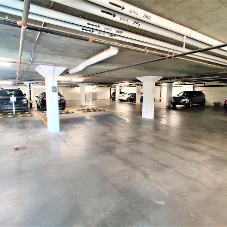 Monki Di Executive Suites - Glas - Luxury Inner City Home 3 Min To Downtown W Private Rooftop Patio Fireplace YYC Exterior foto