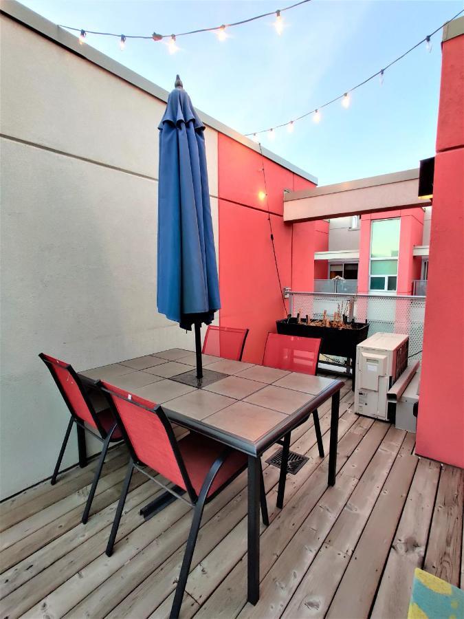 Monki Di Executive Suites - Glas - Luxury Inner City Home 3 Min To Downtown W Private Rooftop Patio Fireplace YYC Exterior foto