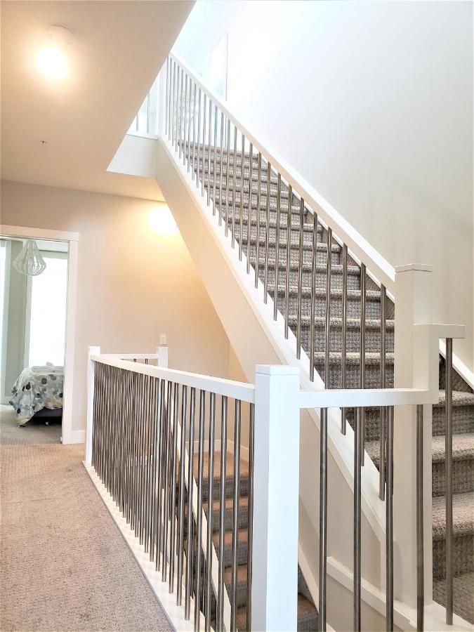 Monki Di Executive Suites - Glas - Luxury Inner City Home 3 Min To Downtown W Private Rooftop Patio Fireplace YYC Exterior foto